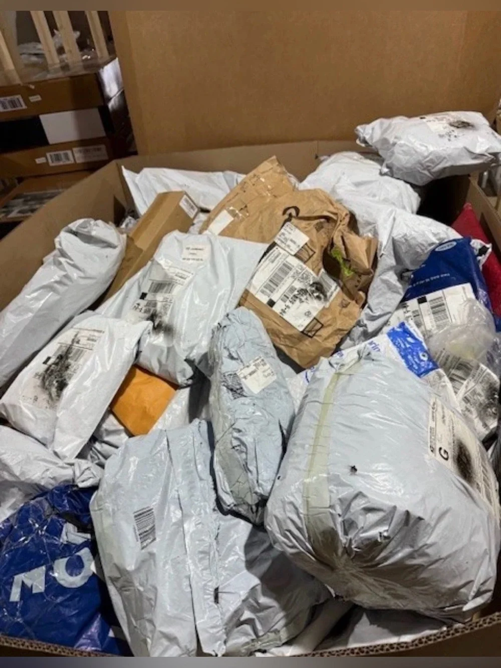 Lot of 10 (TEN) Lost Mailbox Packages!